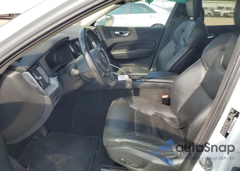 2018 Volvo Xc60 T6 from USA, damaged, VIN LYVA22RK3JB078680